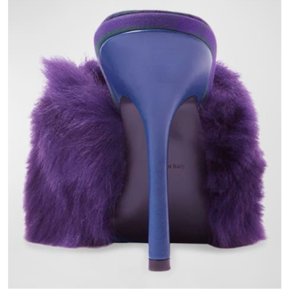 Burberry
Minnie Shearling Stiletto Mule Sandals - Picture 5 of 11